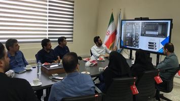گامی در توسعه تعاملات پژوهش و صنعت؛ برگزاری تور فناوری با بازدید از شرکت امواج آبی