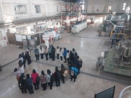 بازدید دانش‌آموزان مدارس استعدادهای درخشان از پژوهشکده فناوری‌های شیمیایی به مناسبت هفته پژوهش و فناوری