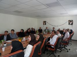 برگزاری مراسم گرامیداشت روز ملی گل و گیاه در پژوهشکده کشاورزی